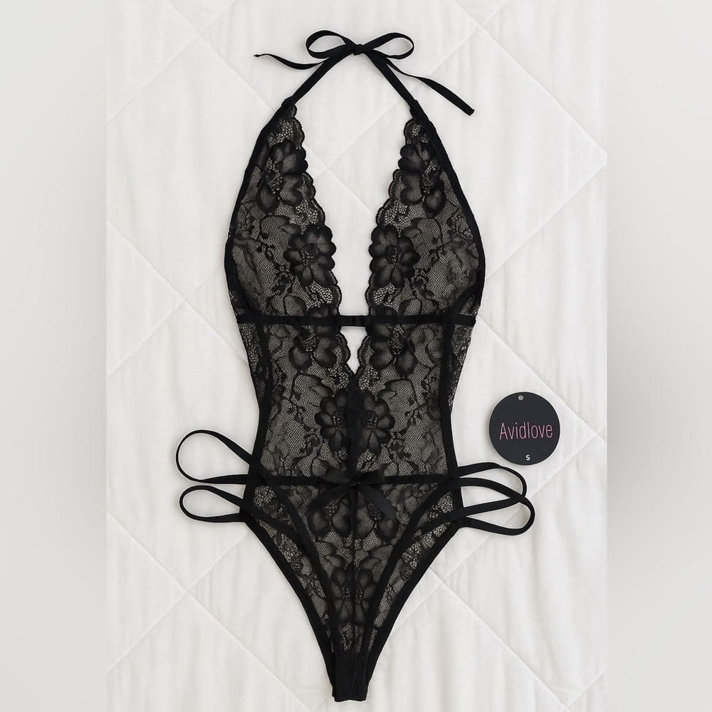 🖤 Avidlove Black Lace Halter Teddy with Rhinestone Accent — Size S — NWT